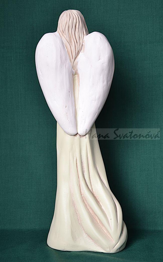 Anděl v šatech s mašlí - výška 30cm