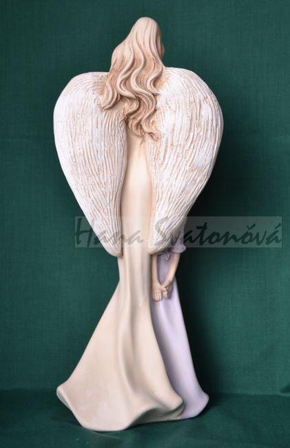 Anděl s děvčátkem - výška 36cm