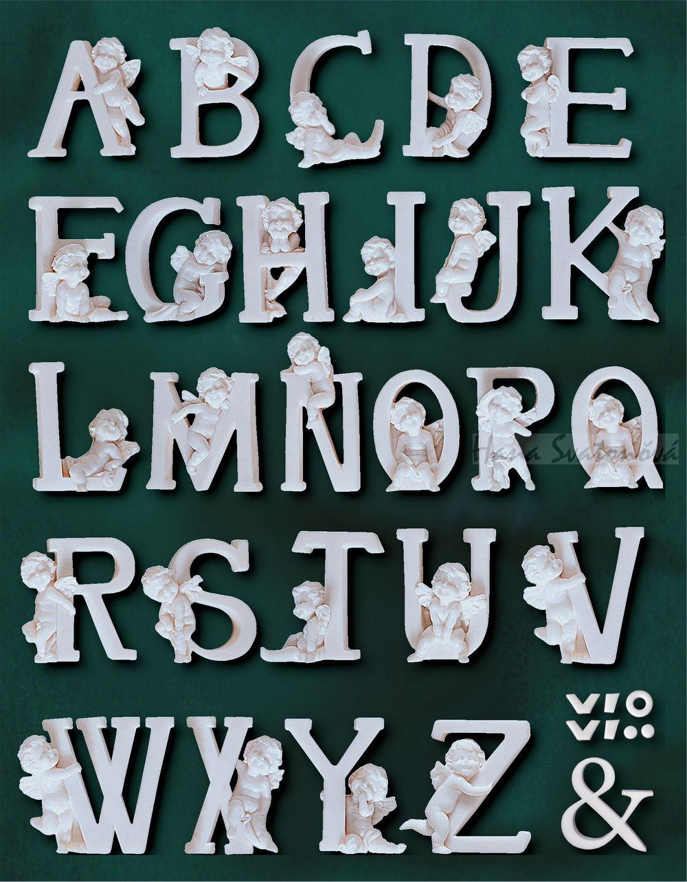 Písmeno C s andělíčkem, výška 7,5 cm, tl. 1,5cm