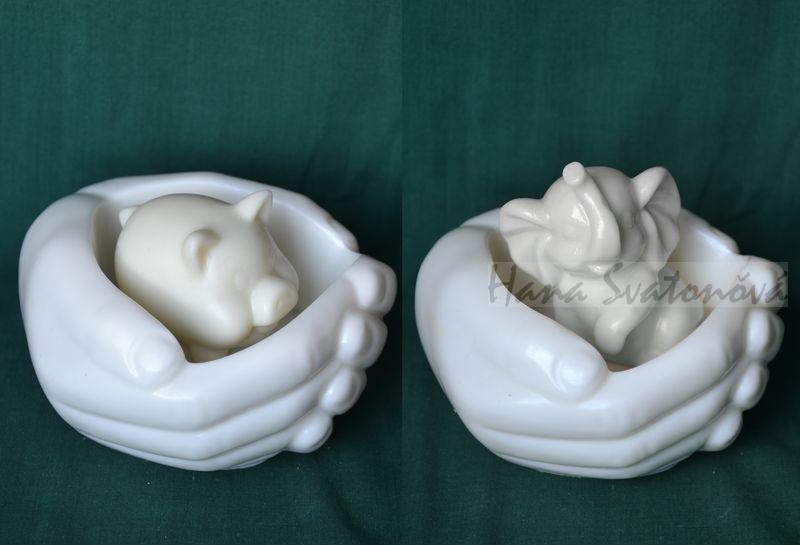 Ruce široké, velikost 12x12x6,5cm